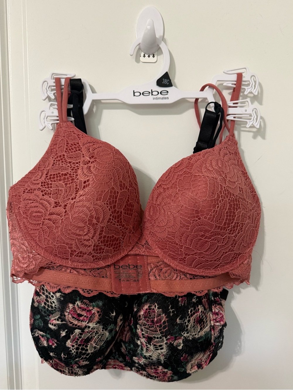 bebe Intimates Lace Push-Up Bras 2 pack set rose‎ and floral NEW